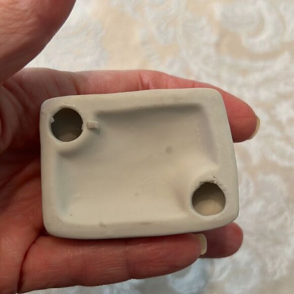 Vintage Boy & Girl porcelain sitting figurines EVC no chips cracks or fading - Picture 16 of 16